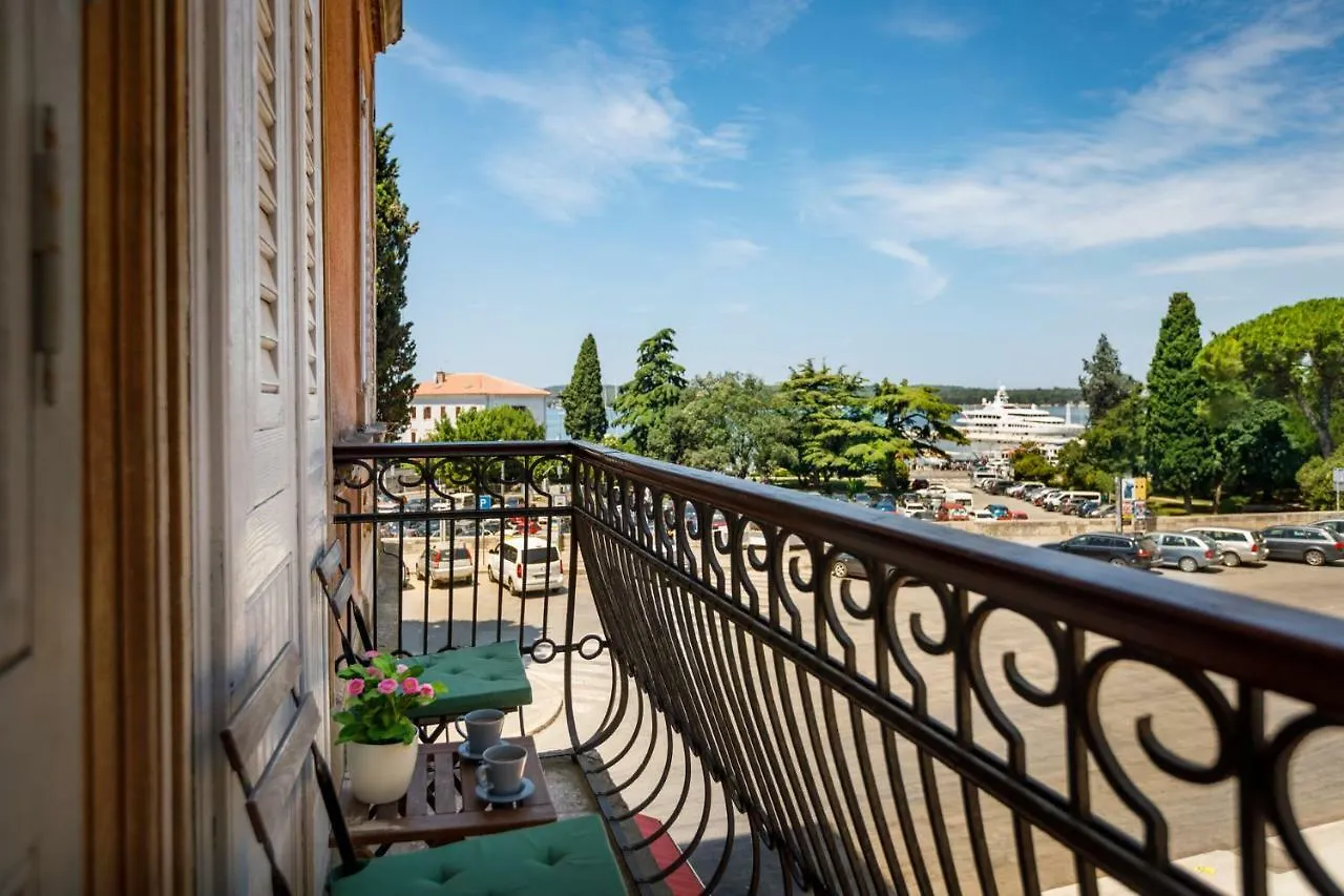 Amphitheatre Premium Apartment With Seaview Pula