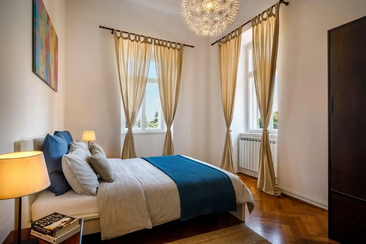Amphitheatre Premium Apartment With Seaview Pula 0*,  Croatia